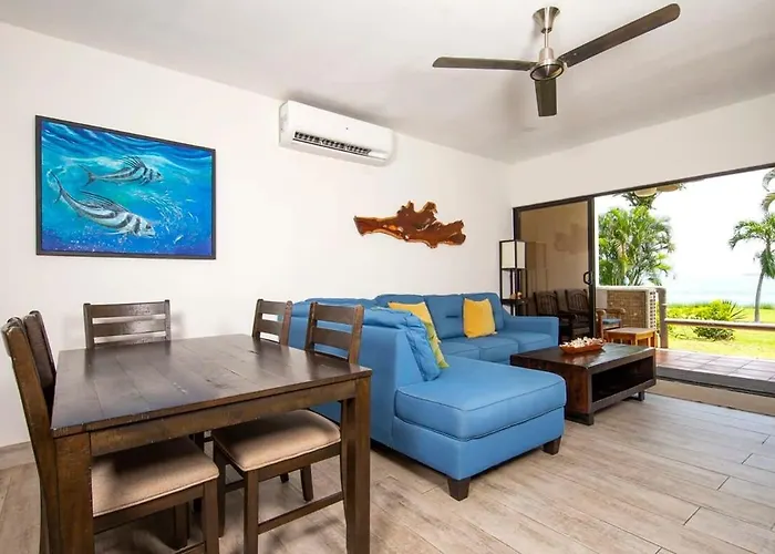 Newly Remodeled Beachfront Condo, Ground-floor Terrace & Direct Access To Сasa de vacaciones Playa Flamingo