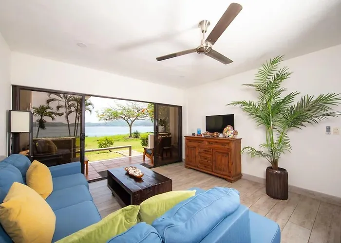 Newly Remodeled Beachfront Condo, Ground-floor Terrace & Direct Access To Playa Flamingo