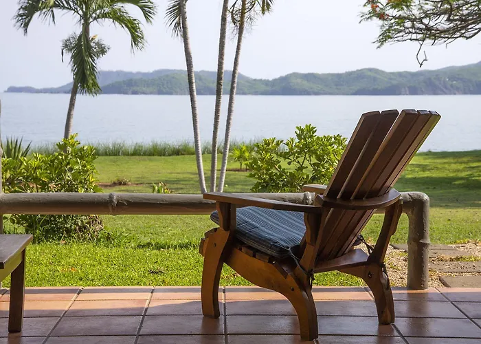 Newly Remodeled Beachfront Condo, Ground-floor Terrace & Direct Access To